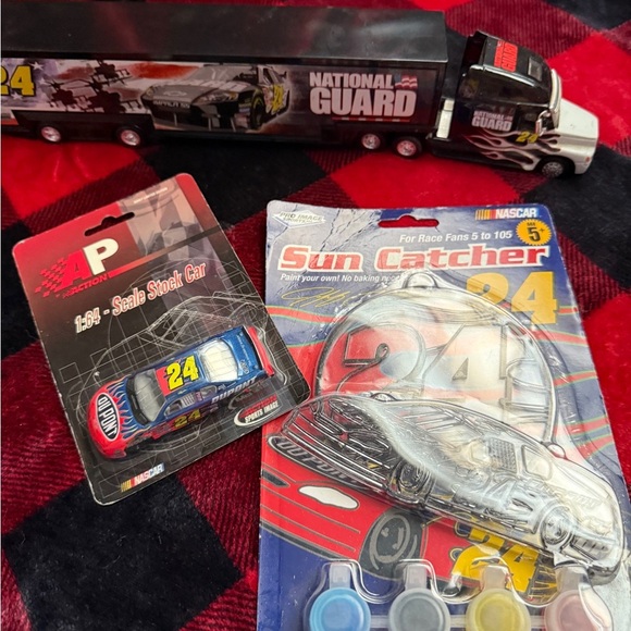 Vintage NASCAR Jeff Gordon #24 Lot Semi Truck, New Race Car, Dream Catcher - Picture 2 of 16